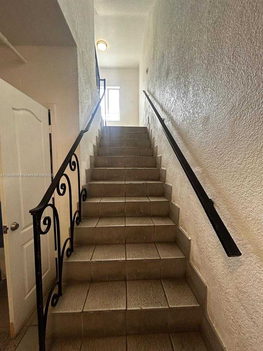 Small Image of 820 EUCLID AVE #206, Miami Beach Number 6