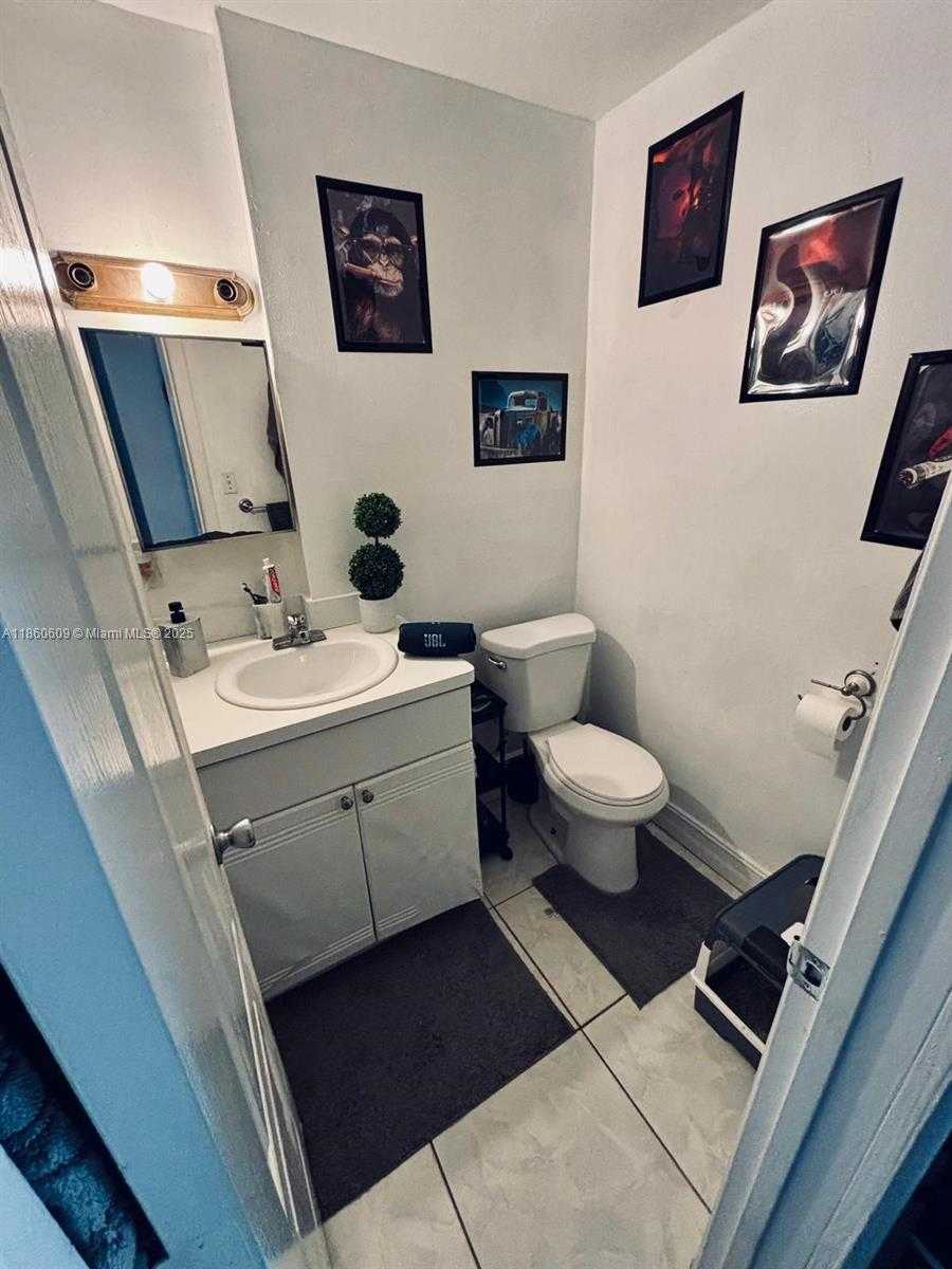 Small Image of 820 EUCLID AVE #206, Miami Beach Number 8
