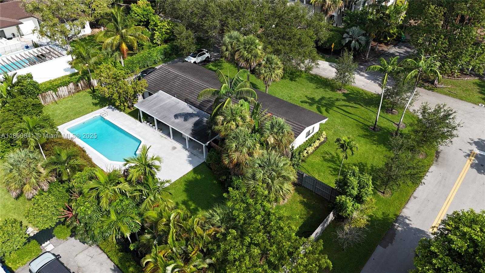 Small Image of 7340 SOUTH WEST 105TH TER, Pinecrest Number 5