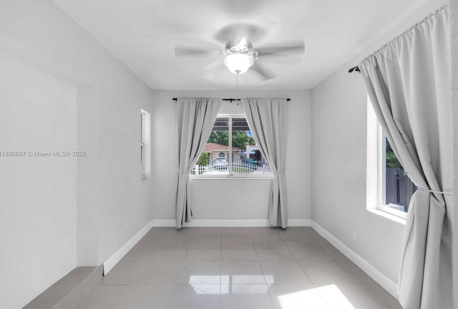 Small Image of 1711 SOUTH WEST 14TH TER, Miami Number 23
