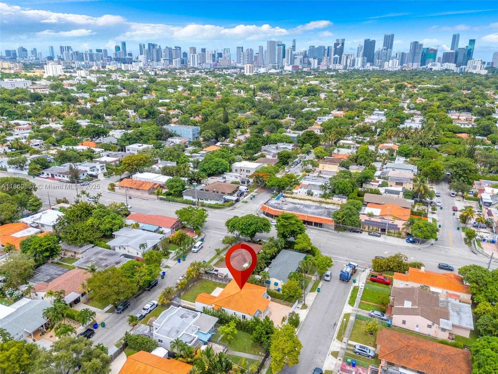 Small Image of 1711 SOUTH WEST 14TH TER, Miami Number 36