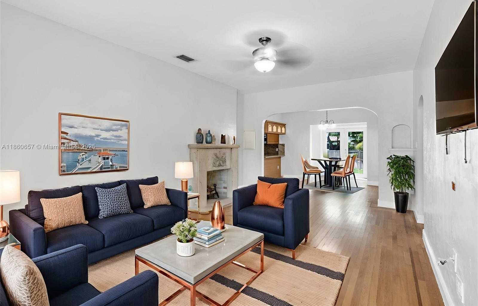 Small Image of 1711 SOUTH WEST 14TH TER, Miami Number 5