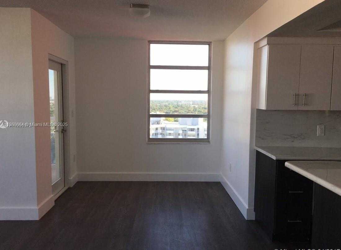 Small Image of 1301 NORTH EAST MIAMI GARDENS DR #1625W, Miami Number 3