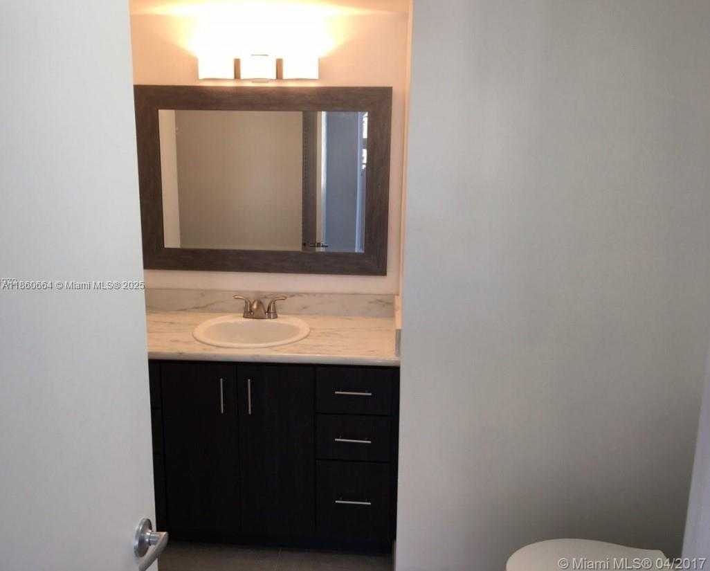 Small Image of 1301 NORTH EAST MIAMI GARDENS DR #1625W, Miami Number 6