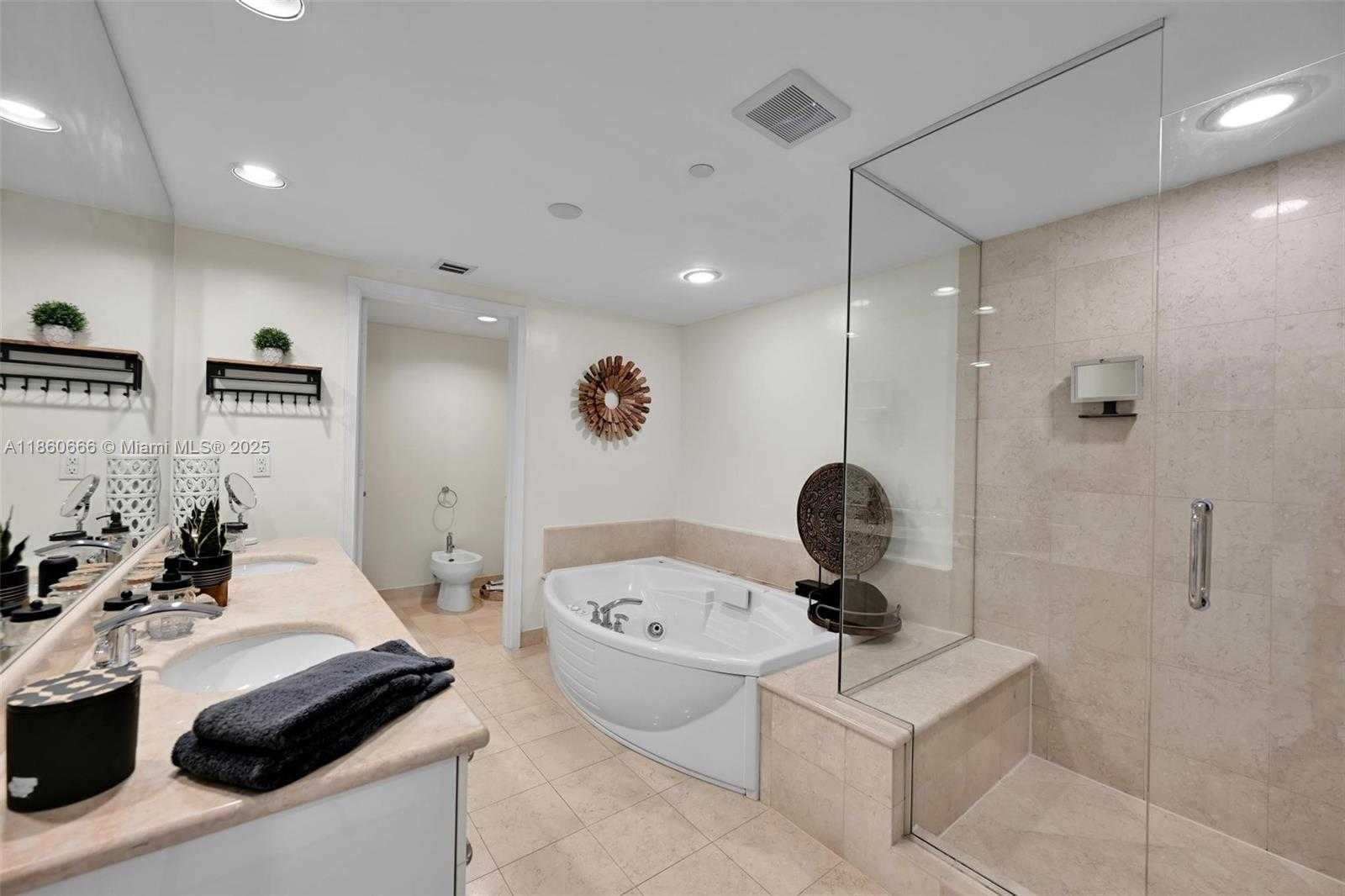 Small Image of 3101 SOUTH OCEAN DR #2807, Hollywood Number 18