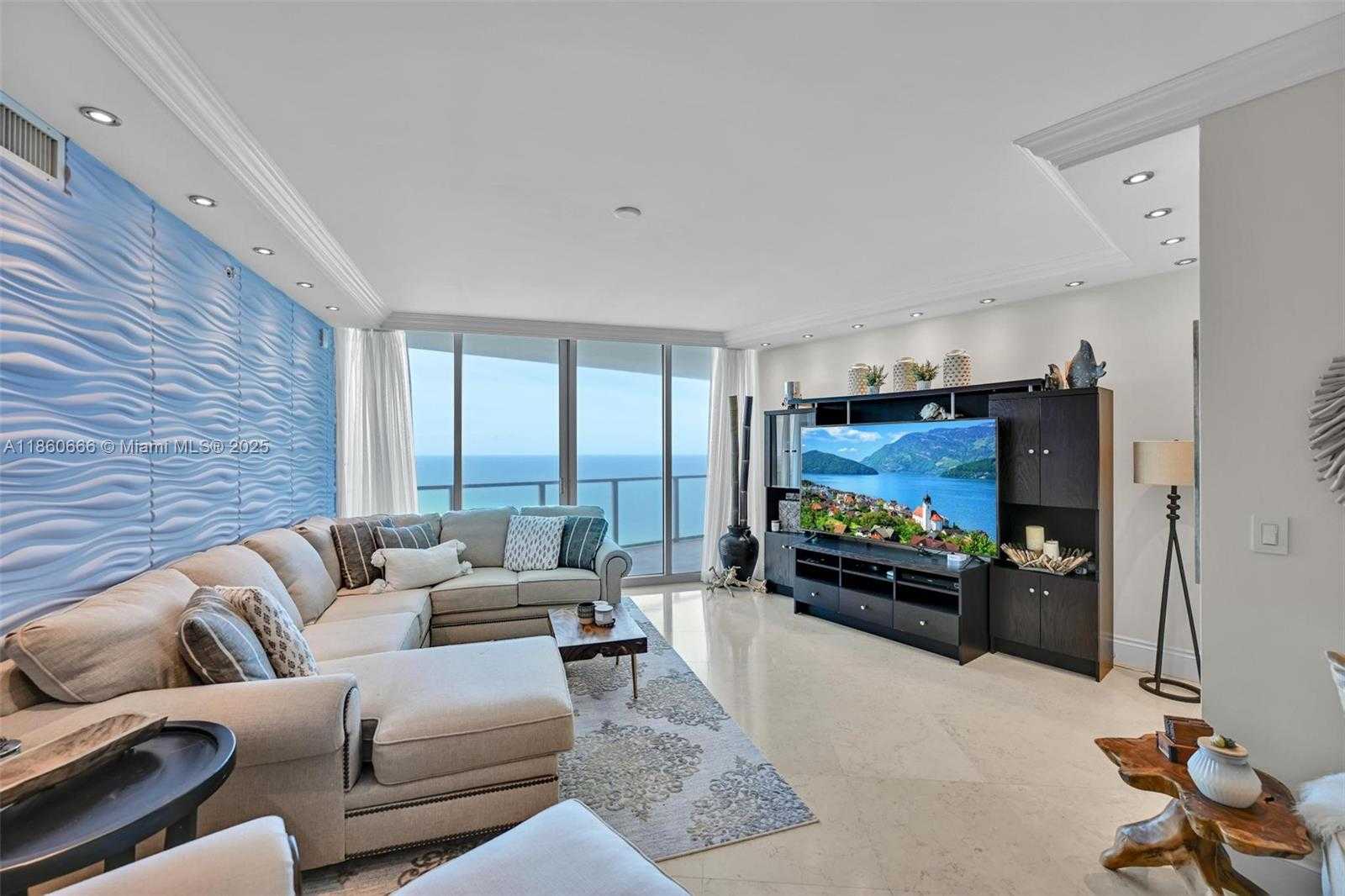 Small Image of 3101 SOUTH OCEAN DR #2807, Hollywood Number 2