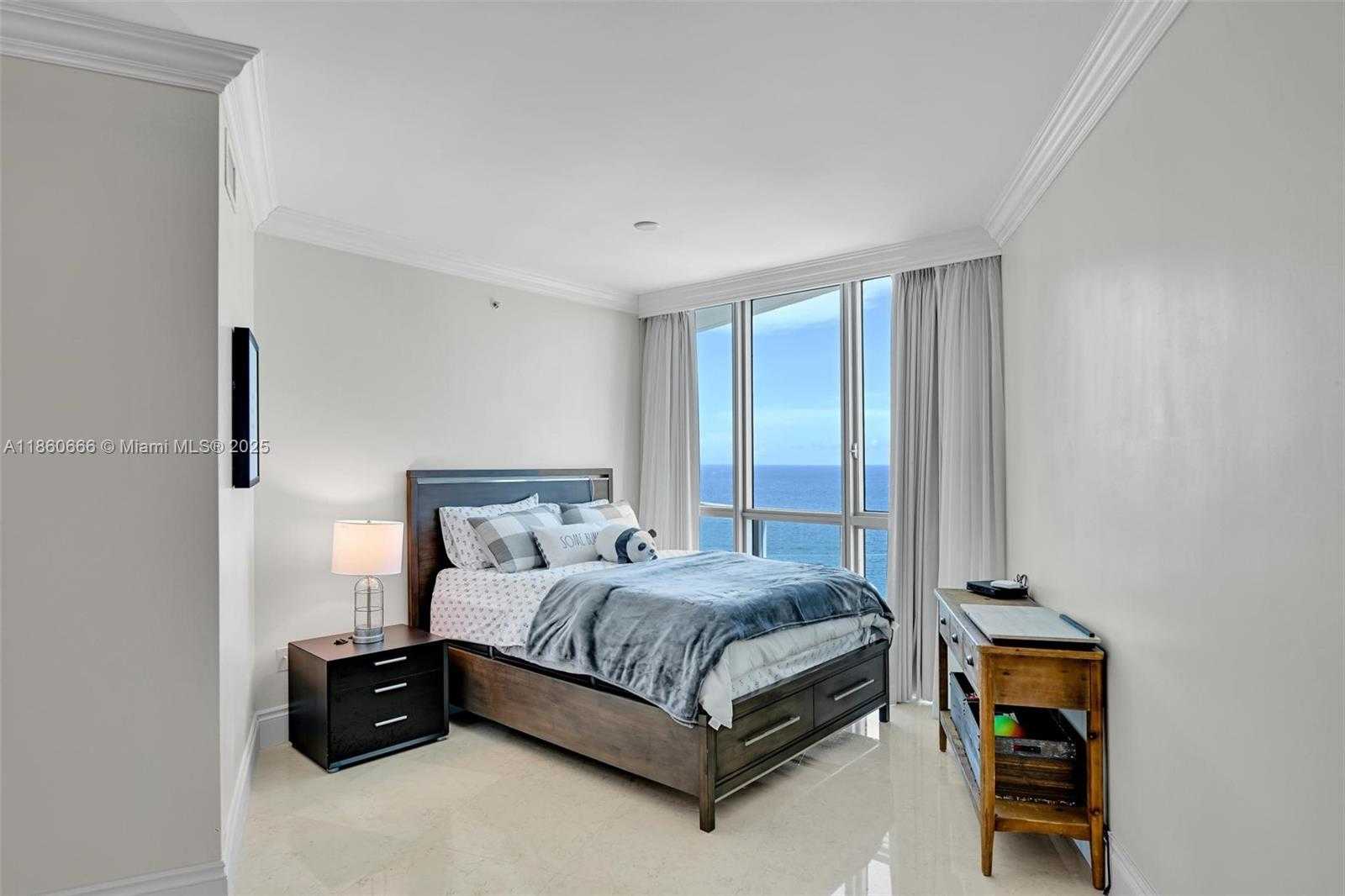 Small Image of 3101 SOUTH OCEAN DR #2807, Hollywood Number 20