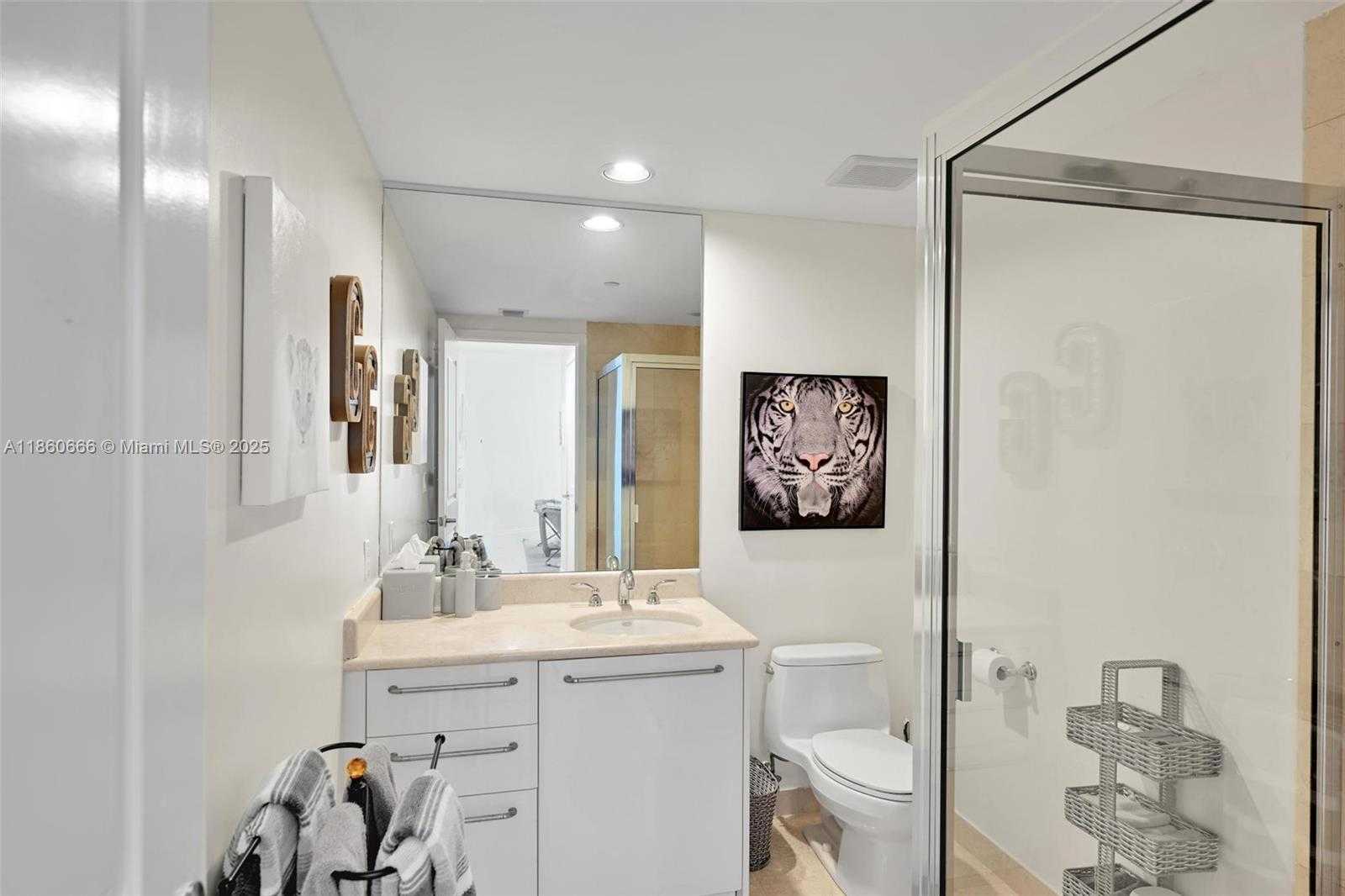 Small Image of 3101 SOUTH OCEAN DR #2807, Hollywood Number 23