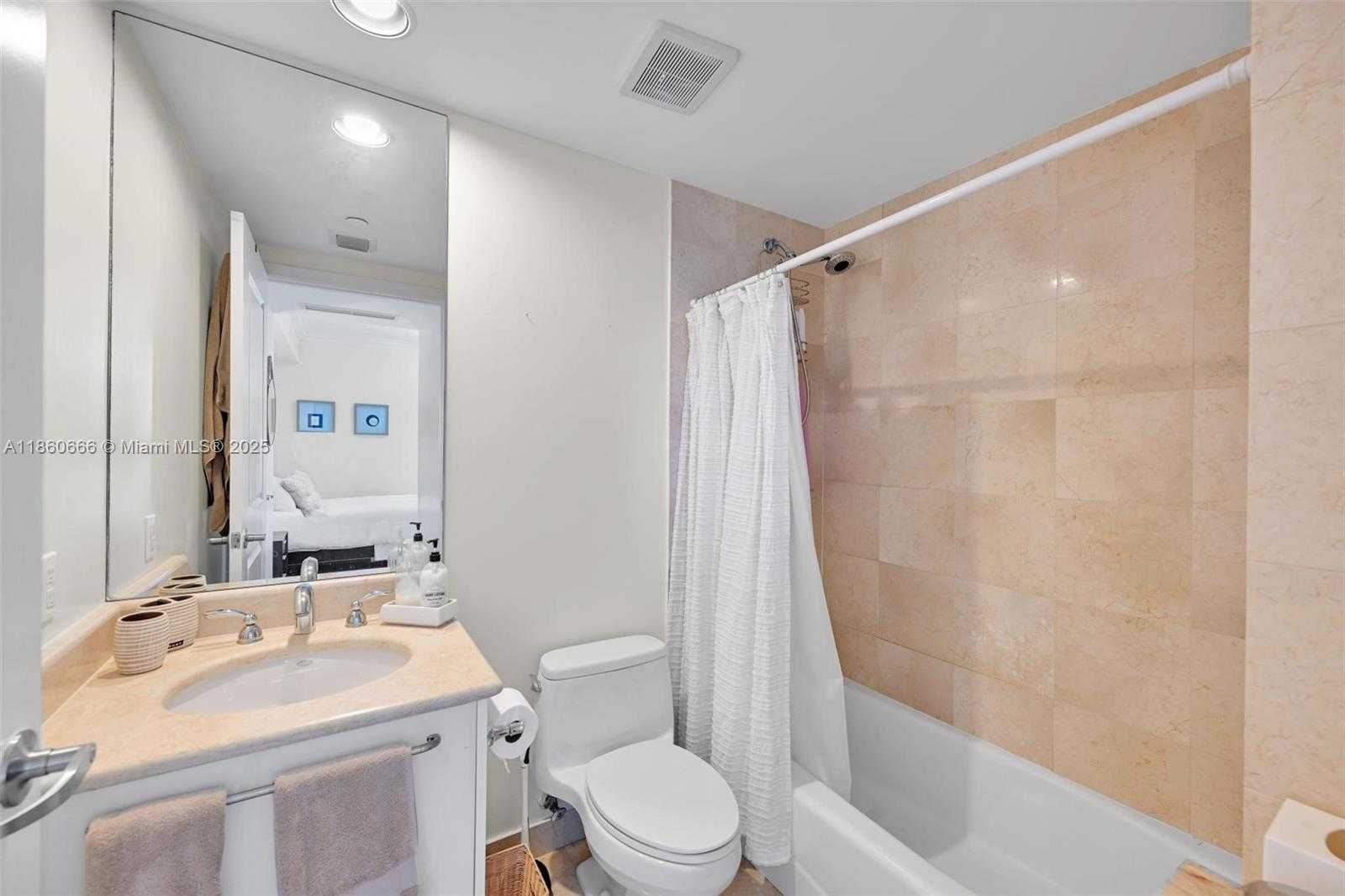 Small Image of 3101 SOUTH OCEAN DR #2807, Hollywood Number 24