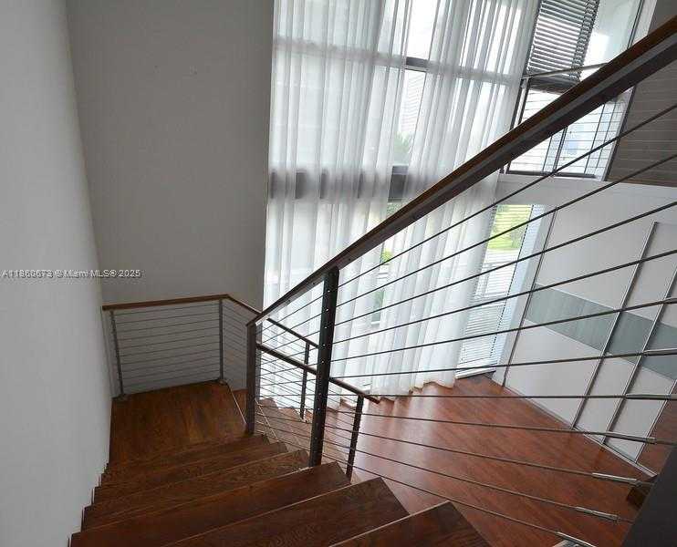 Small Image of 90 SOUTH WEST 3RD ST #TH307, Miami Number 24