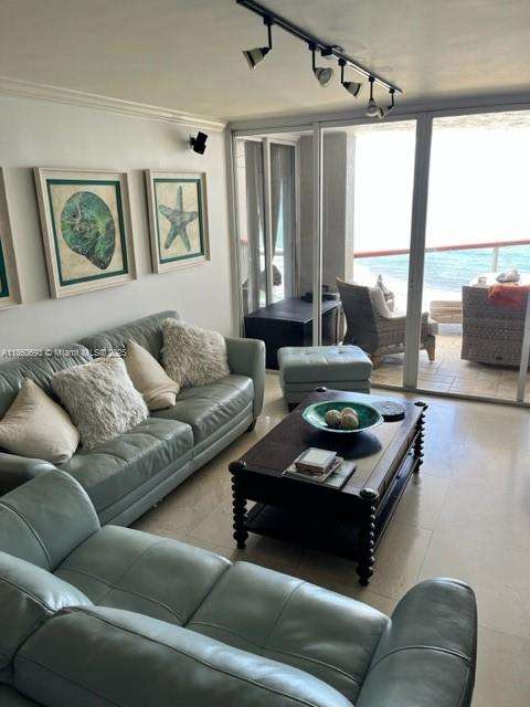 Small Image of 6767 COLLINS AVE #1107, Miami Beach Number 10