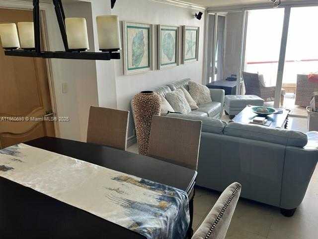 Small Image of 6767 COLLINS AVE #1107, Miami Beach Number 2