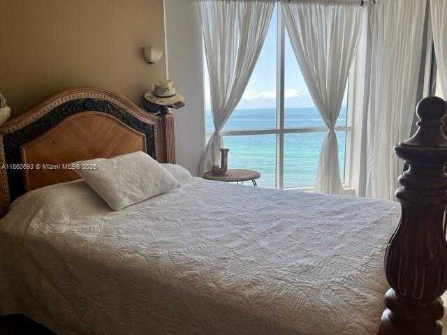 Small Image of 6767 COLLINS AVE #1107, Miami Beach Number 8
