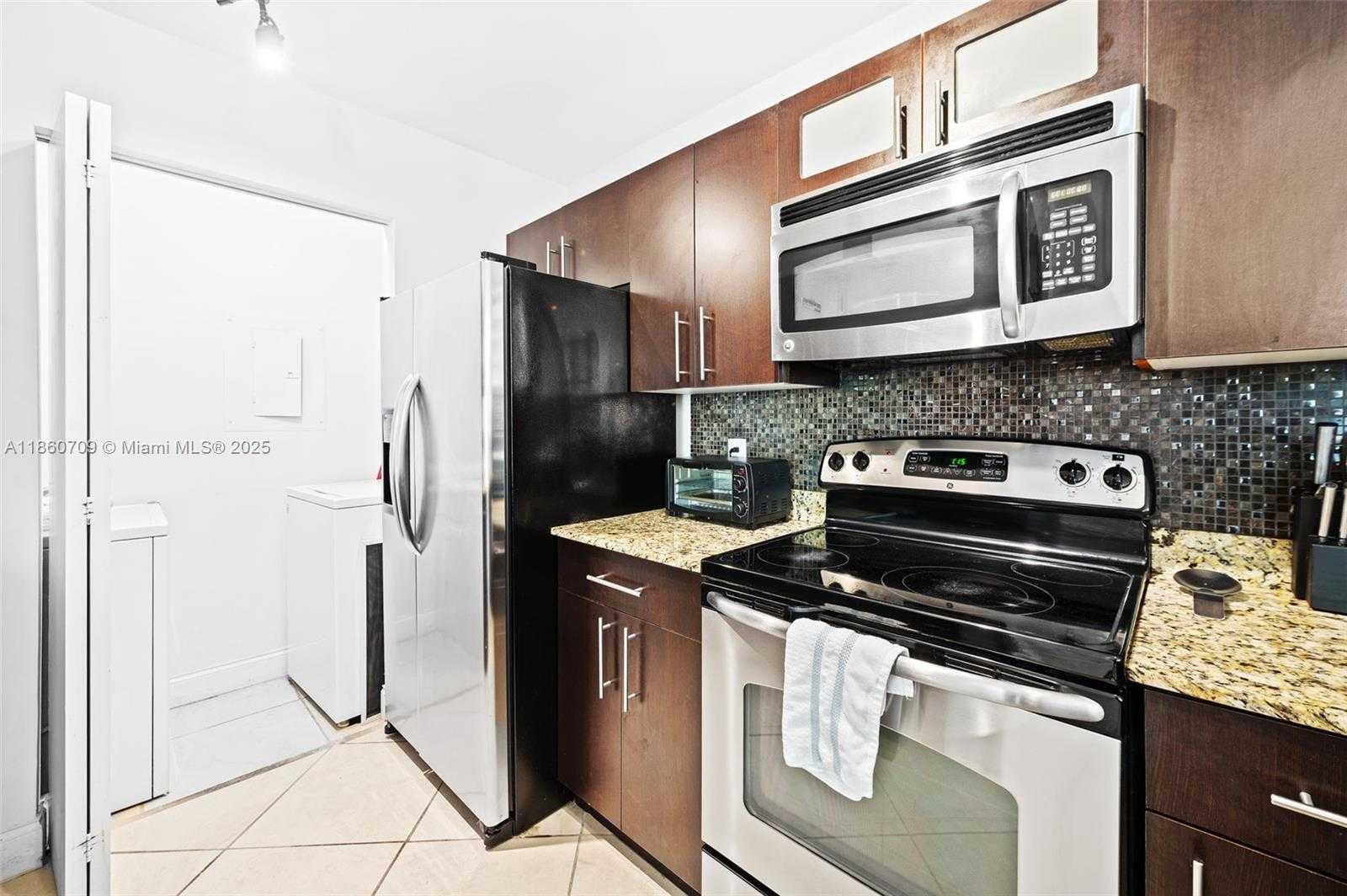 Small Image of 19555 EAST COUNTRY CLUB DR #8308, Aventura Number 14