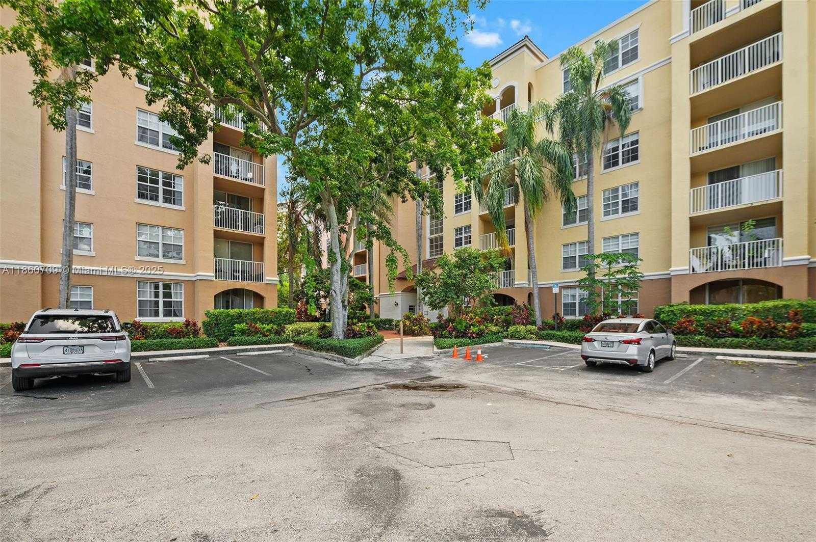 Small Image of 19555 EAST COUNTRY CLUB DR #8308, Aventura Number 25