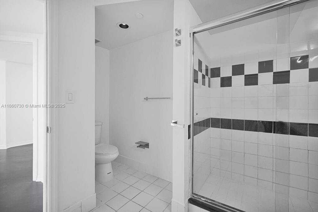 Small Image of 1330 WEST AVE #LPH02, Miami Beach Number 6