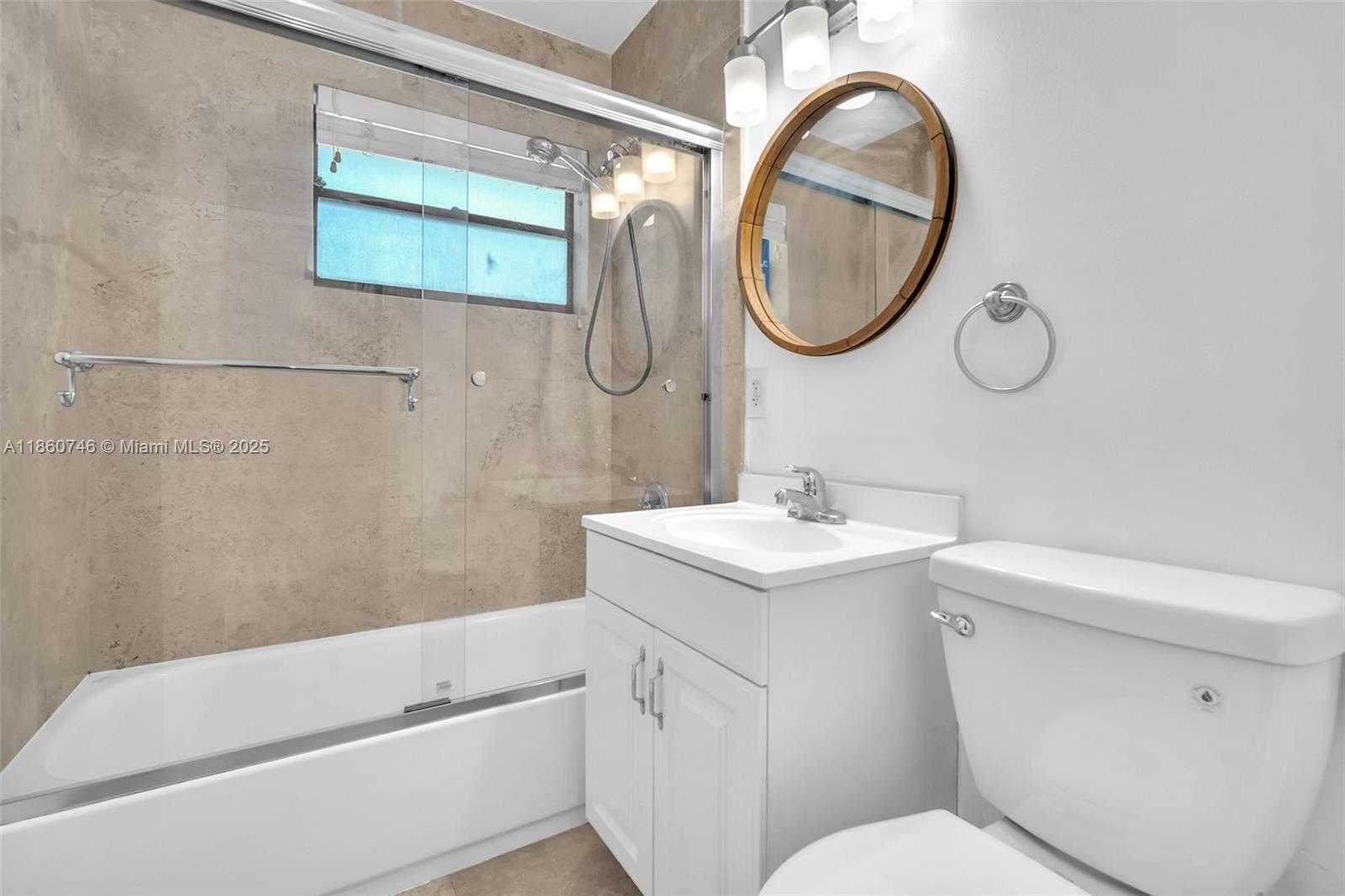 Small Image of 3265 VIRGINIA ST #16, Miami Number 15