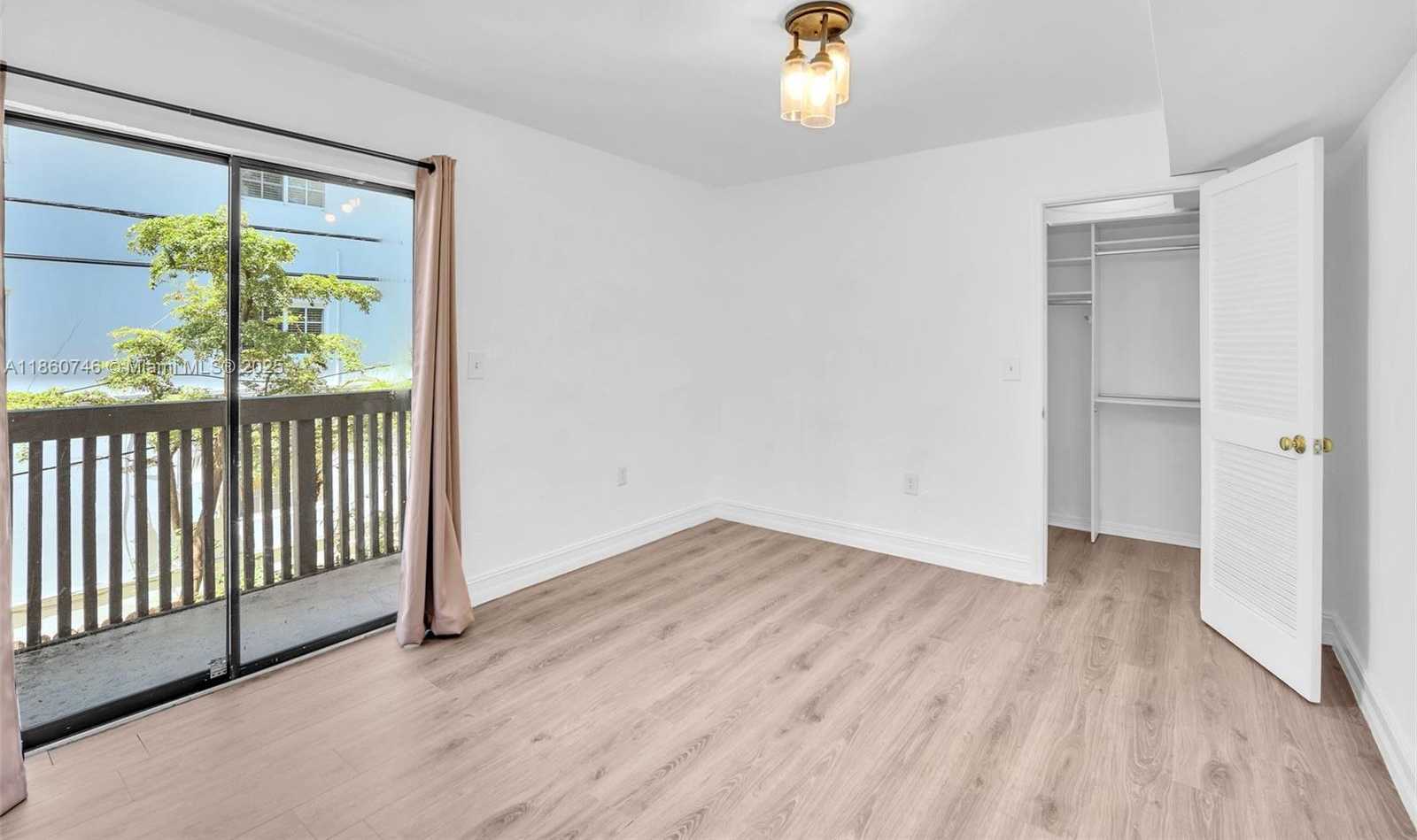 Small Image of 3265 VIRGINIA ST #16, Miami Number 16