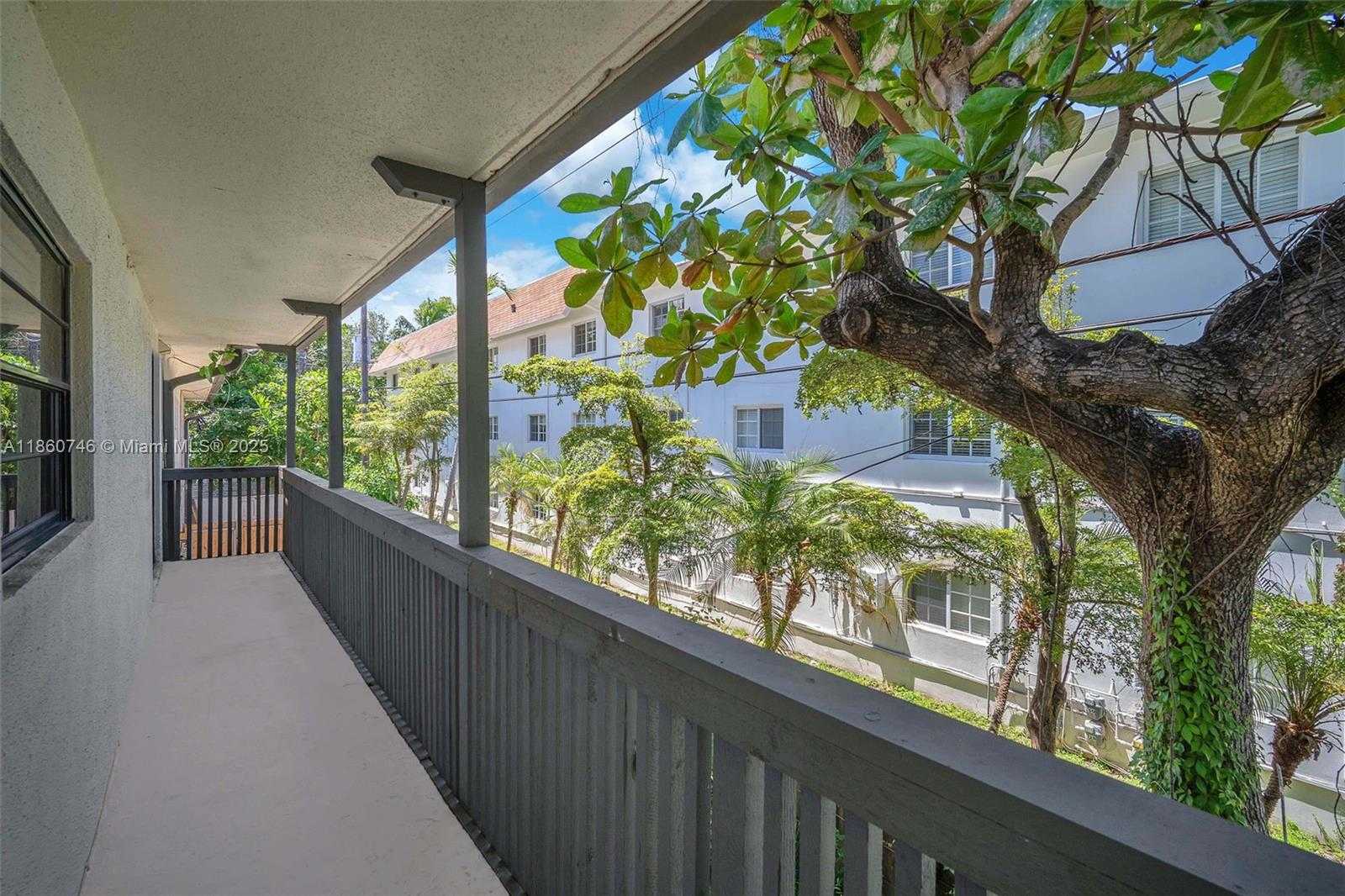 Small Image of 3265 VIRGINIA ST #16, Miami Number 19
