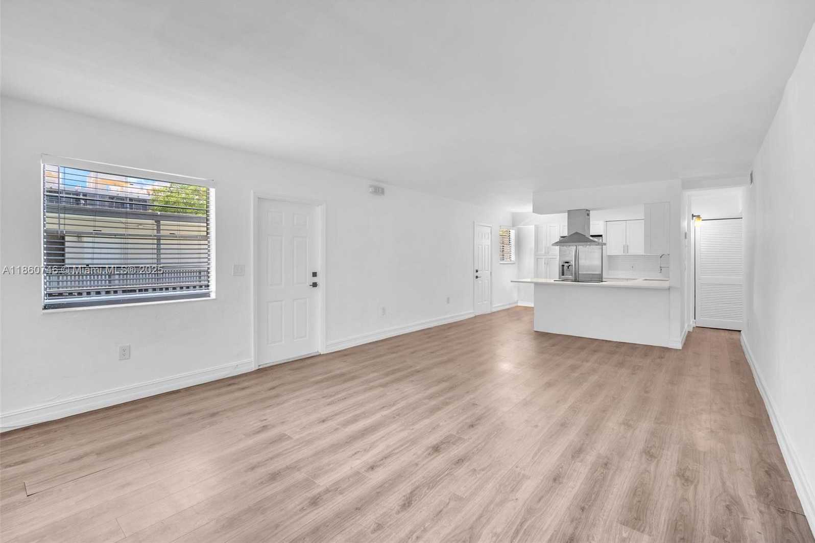 Small Image of 3265 VIRGINIA ST #16, Miami Number 2