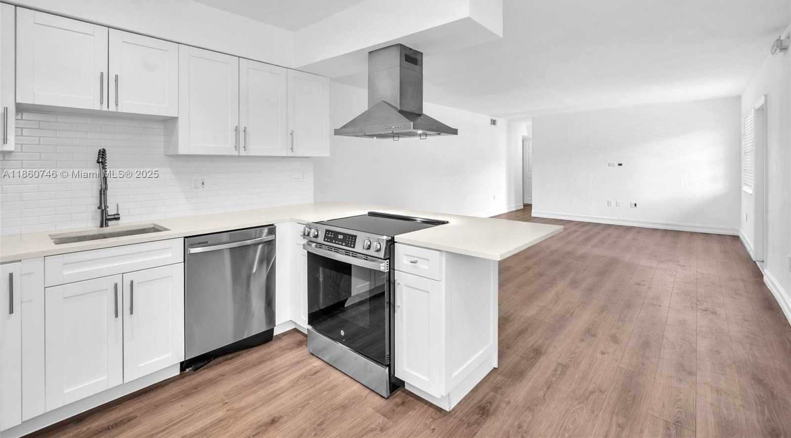 Small Image of 3265 VIRGINIA ST #16, Miami Number 8