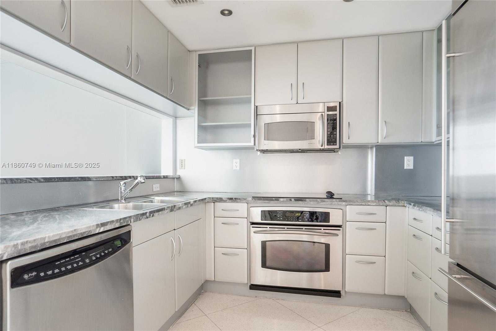 Small Image of 540 WEST AVE #1112, Miami Beach Number 8
