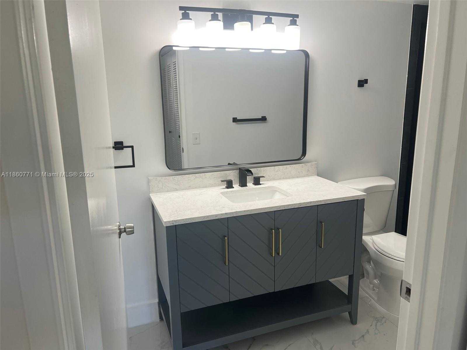 Small Image of 19701 EAST COUNTRY CLUB DR #5408, Aventura Number 14