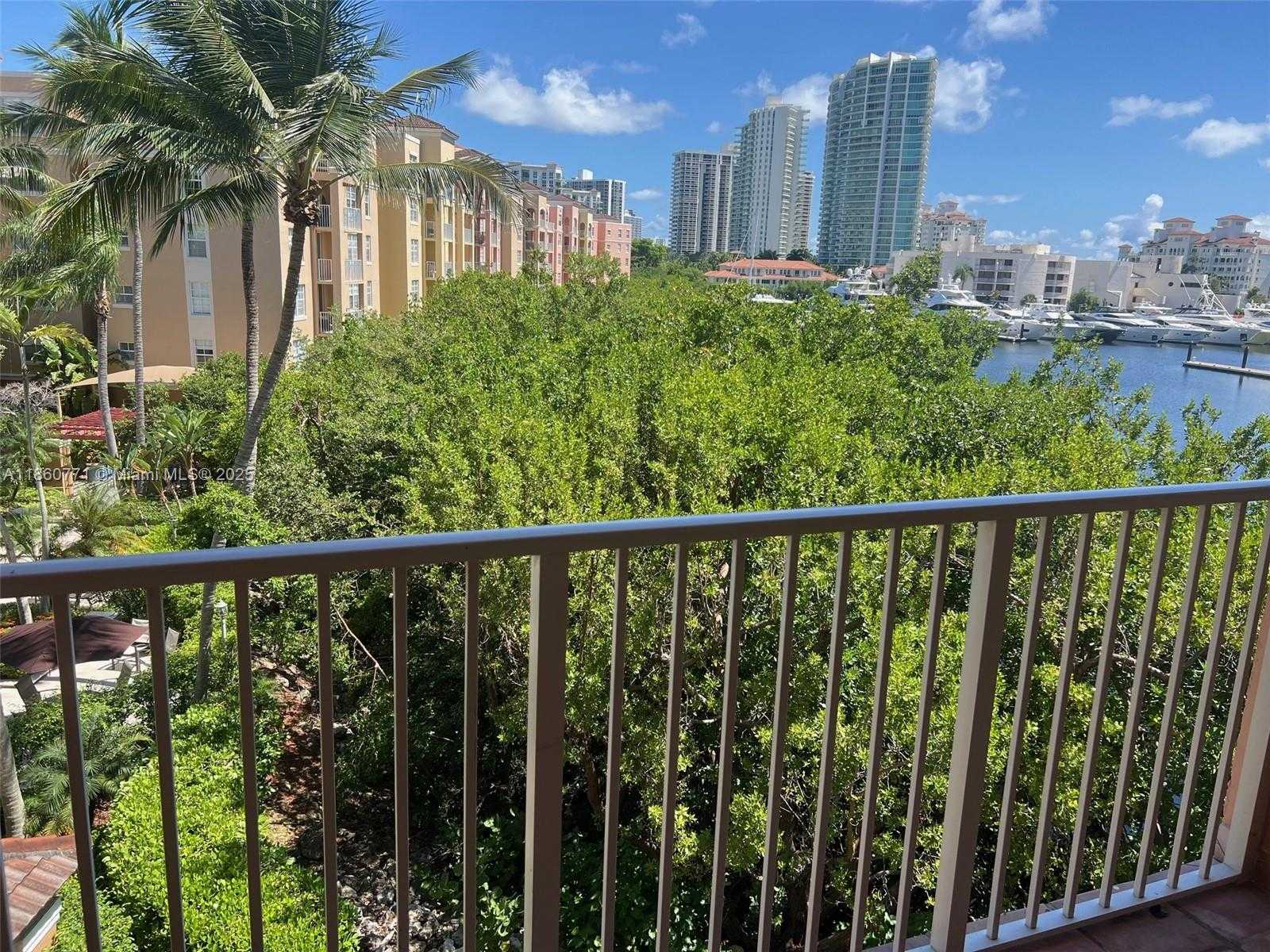 Small Image of 19701 EAST COUNTRY CLUB DR #5408, Aventura Number 4