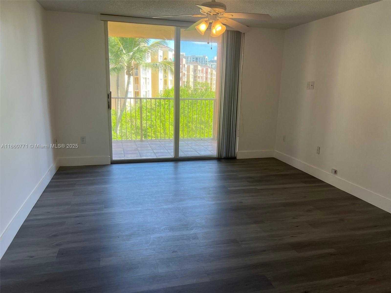 Small Image of 19701 EAST COUNTRY CLUB DR #5408, Aventura Number 5
