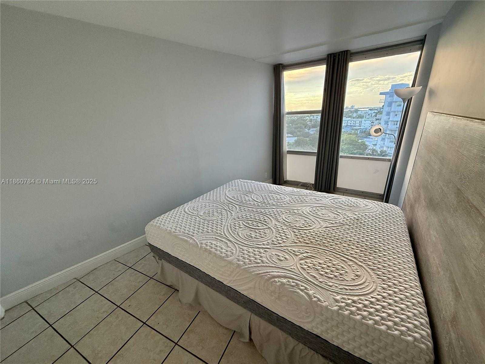 Small Image of 900 BAY DR #913, Miami Beach Number 11