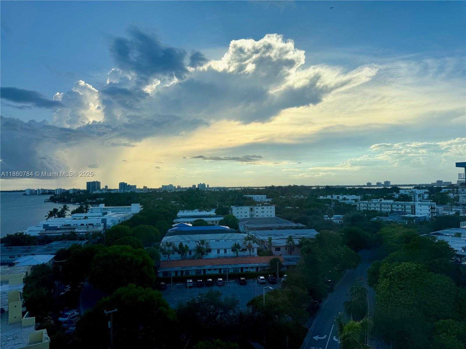 Small Image of 900 BAY DR #913, Miami Beach Number 13