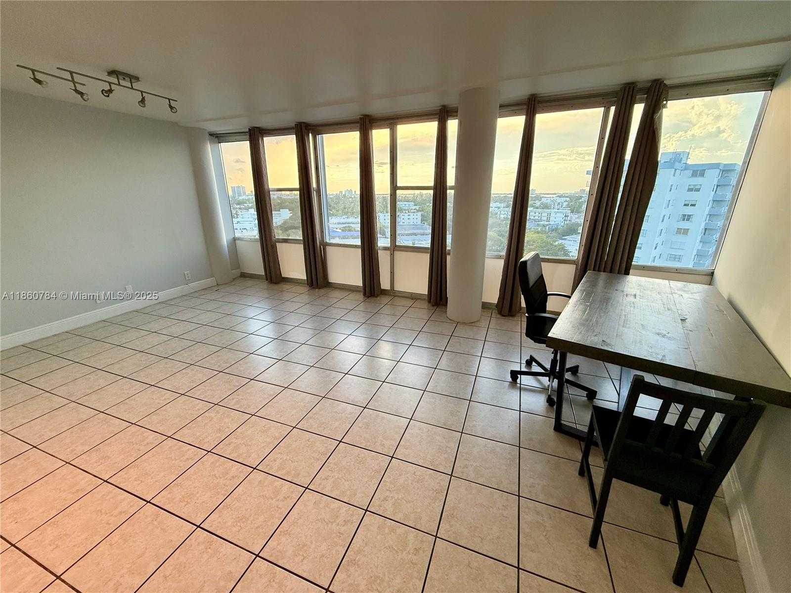 Small Image of 900 BAY DR #913, Miami Beach Number 4