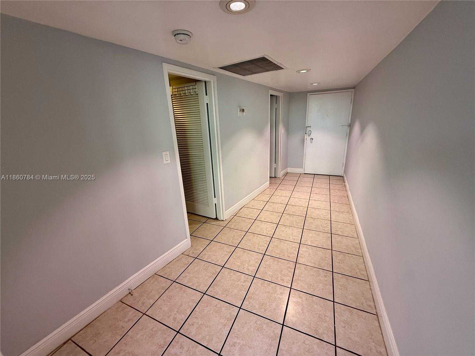 Small Image of 900 BAY DR #913, Miami Beach Number 6