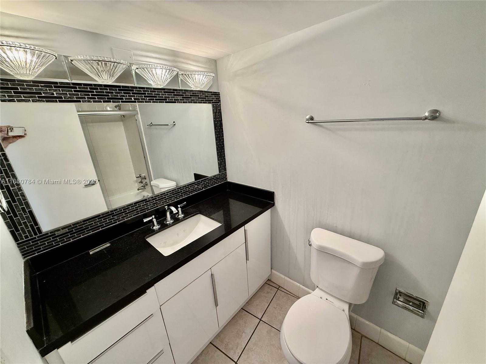 Small Image of 900 BAY DR #913, Miami Beach Number 8
