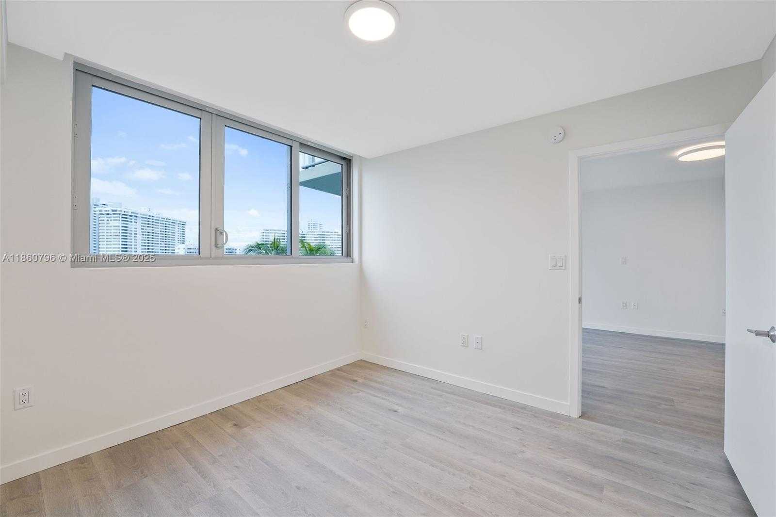 Small Image of 1500 BAY RD #N-0312, Miami Beach Number 13