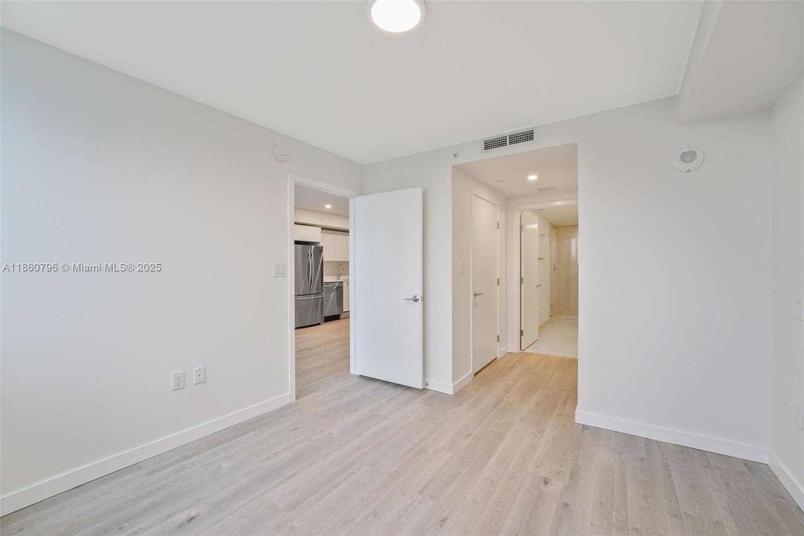 Small Image of 1500 BAY RD #N-0312, Miami Beach Number 15