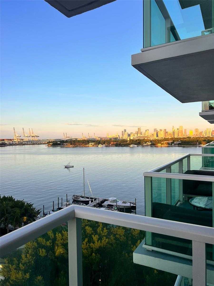Small Image of 1000 WEST AVE #1029, Miami Beach Number 35