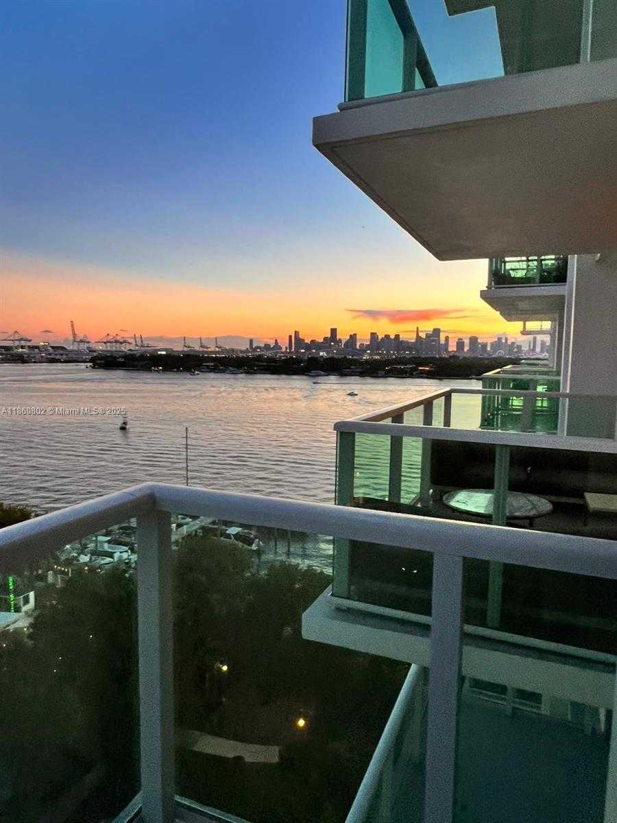 Small Image of 1000 WEST AVE #1029, Miami Beach Number 36