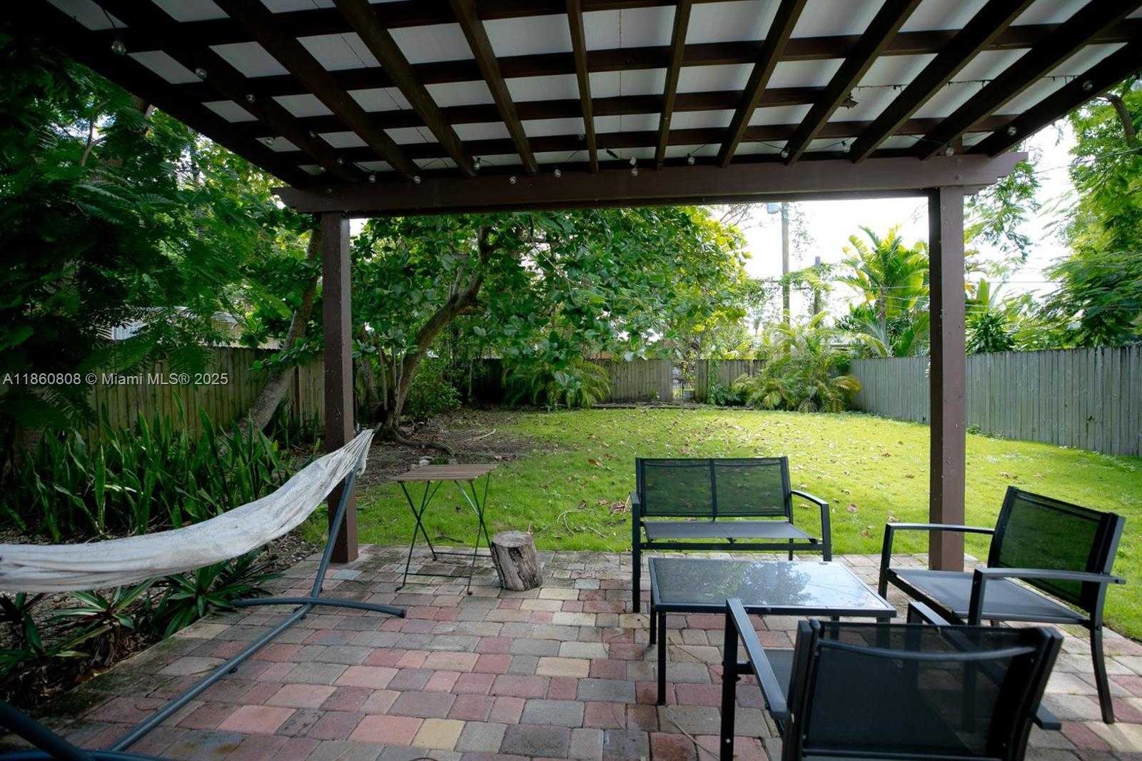 Small Image of 460 NORTH EAST 76TH, Miami Number 15