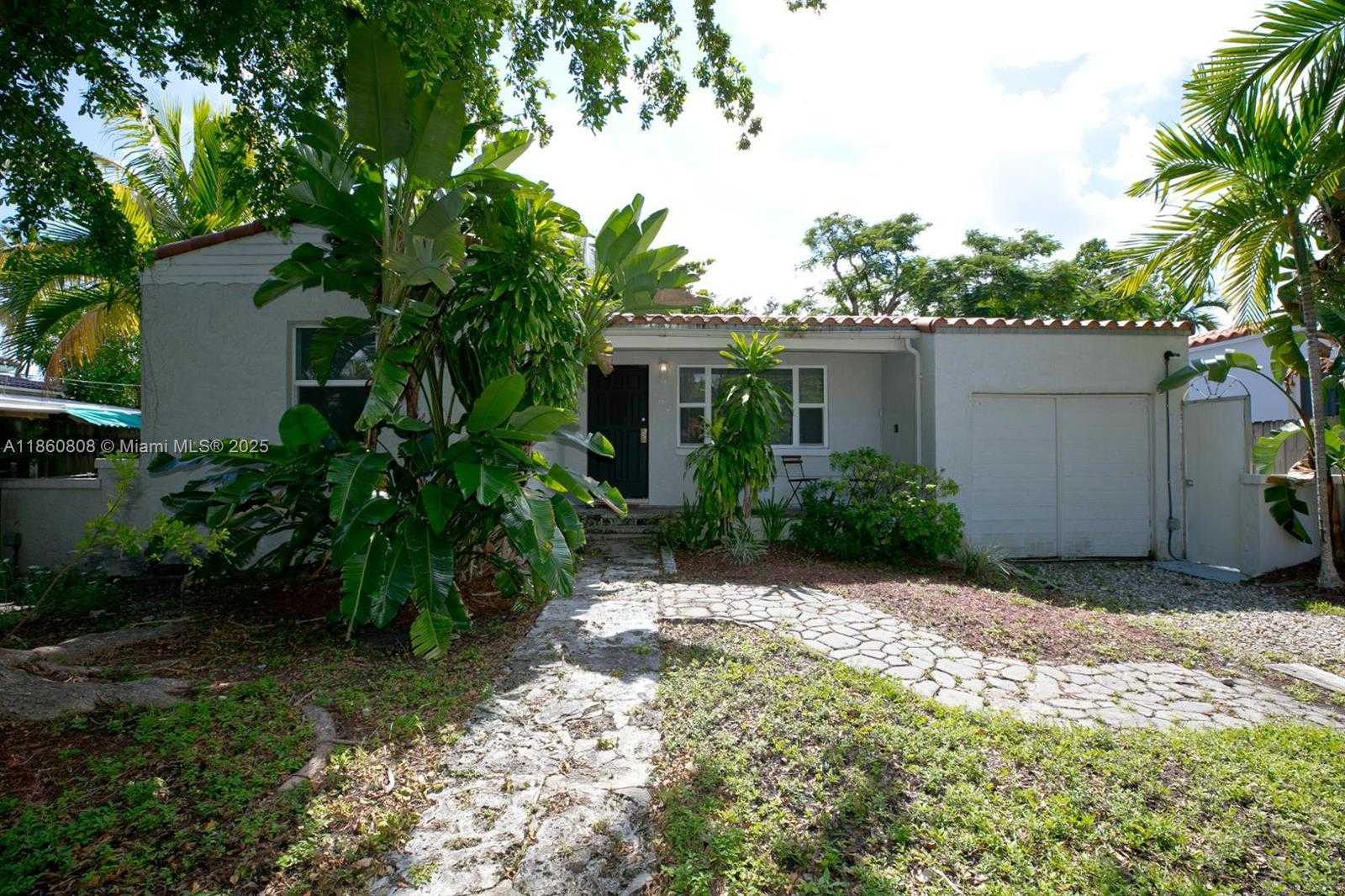 Small Image of 460 NORTH EAST 76TH, Miami Number 18