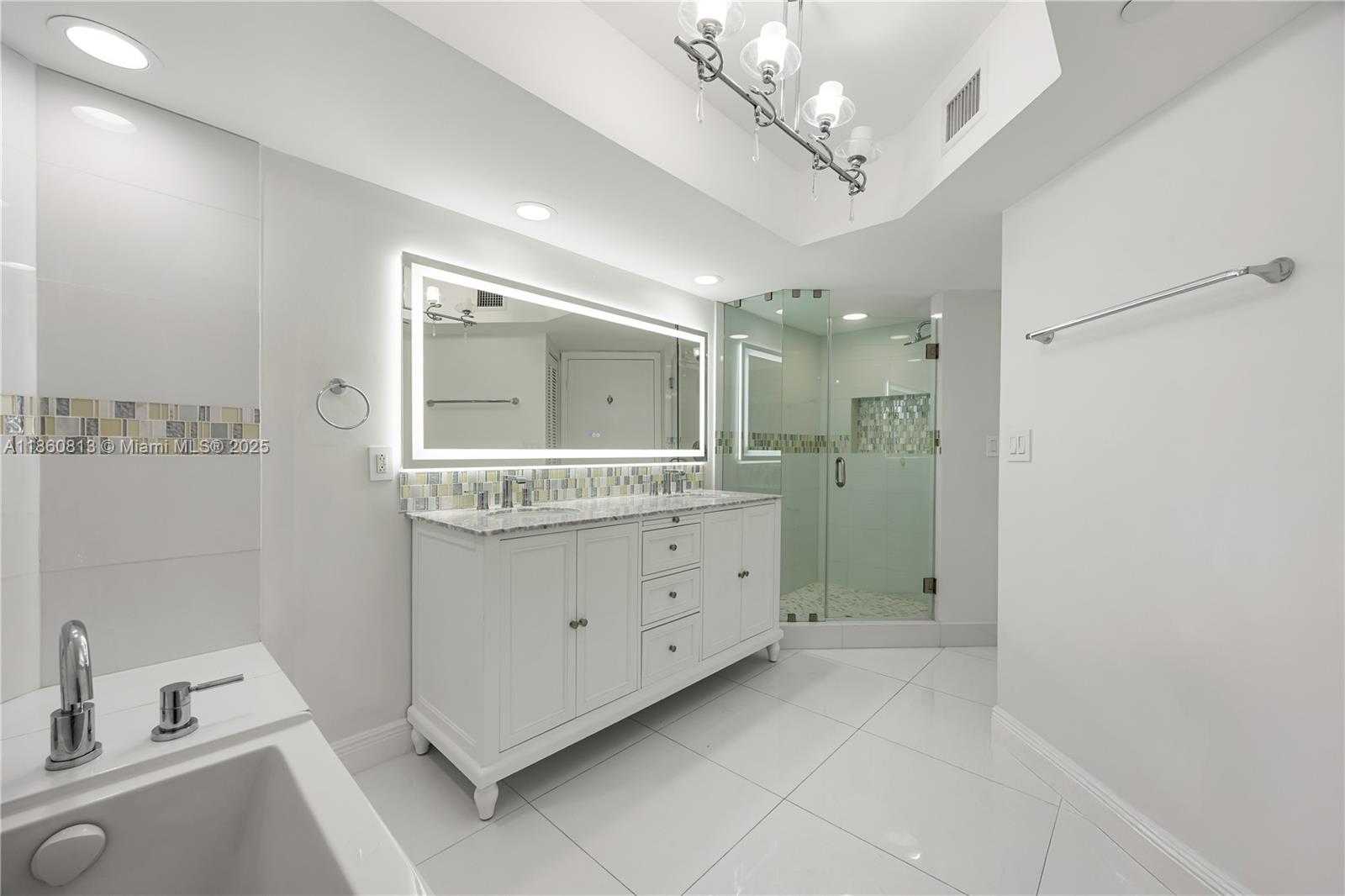 Small Image of 16485 COLLINS AVE #1435, Sunny Isles Beach Number 13