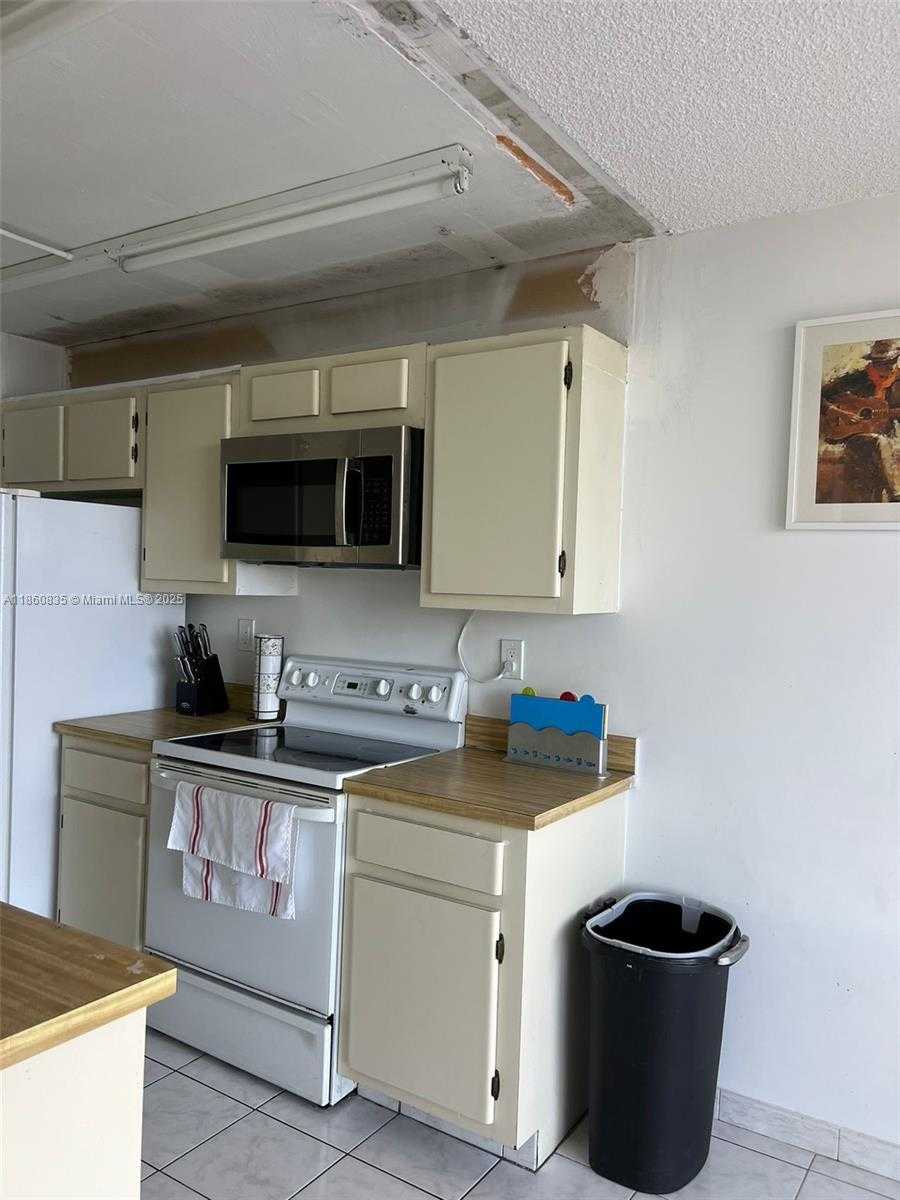 Small Image of 290 174TH ST #702, Sunny Isles Beach Number 13