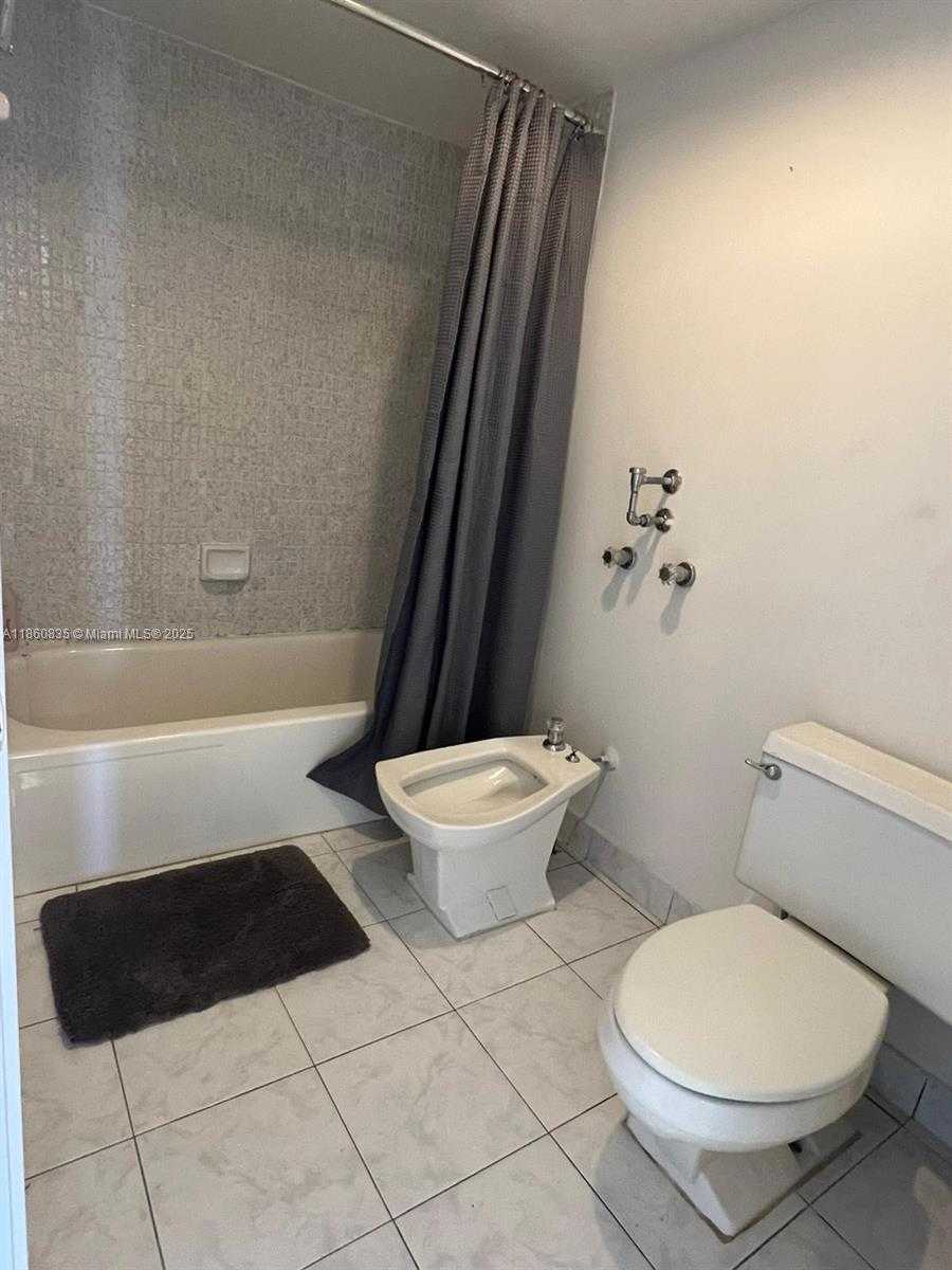 Small Image of 290 174TH ST #702, Sunny Isles Beach Number 19