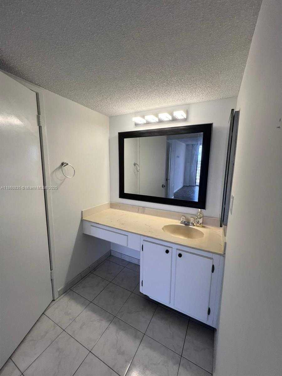 Small Image of 290 174TH ST #702, Sunny Isles Beach Number 21