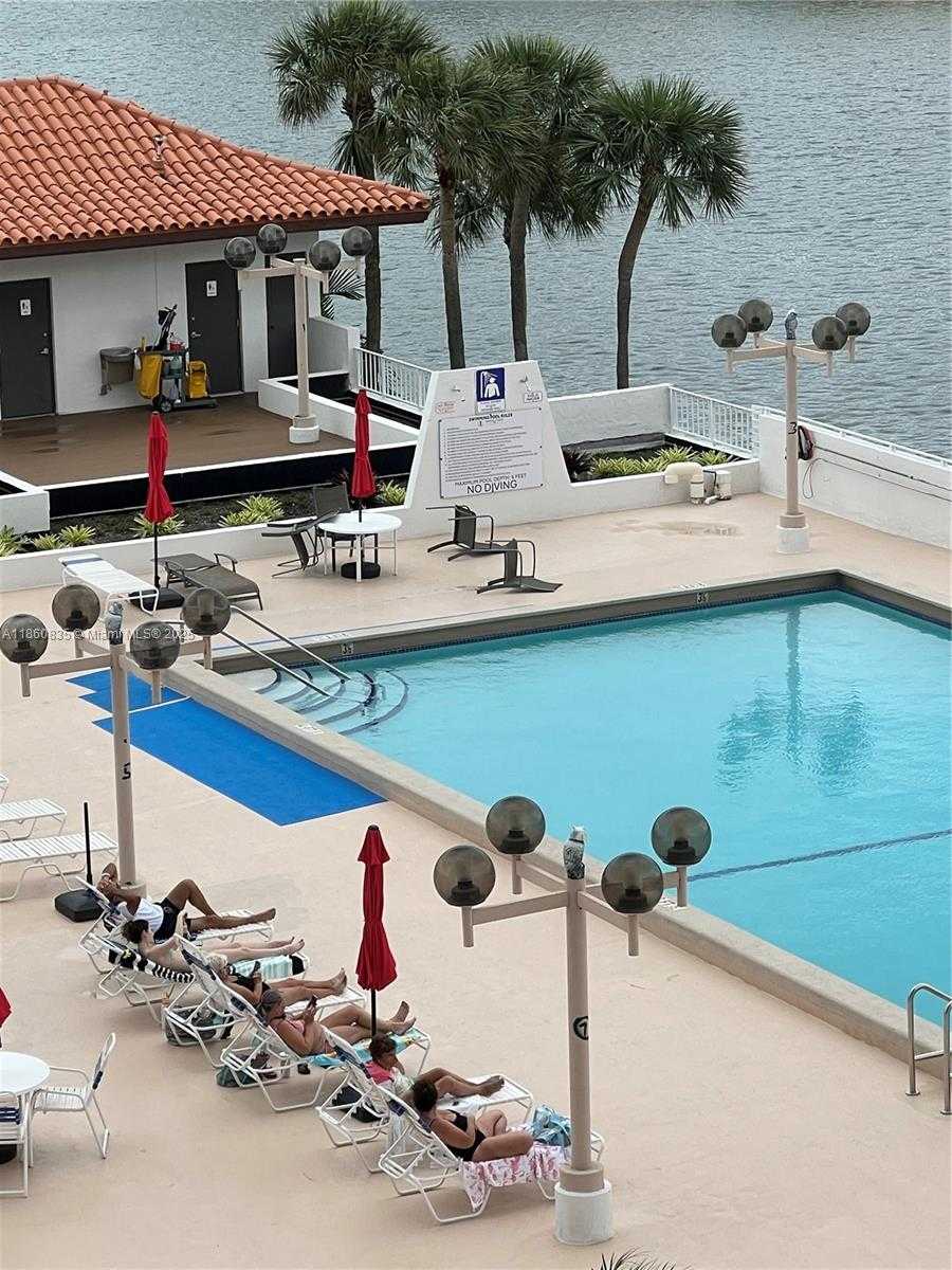 Small Image of 290 174TH ST #702, Sunny Isles Beach Number 7