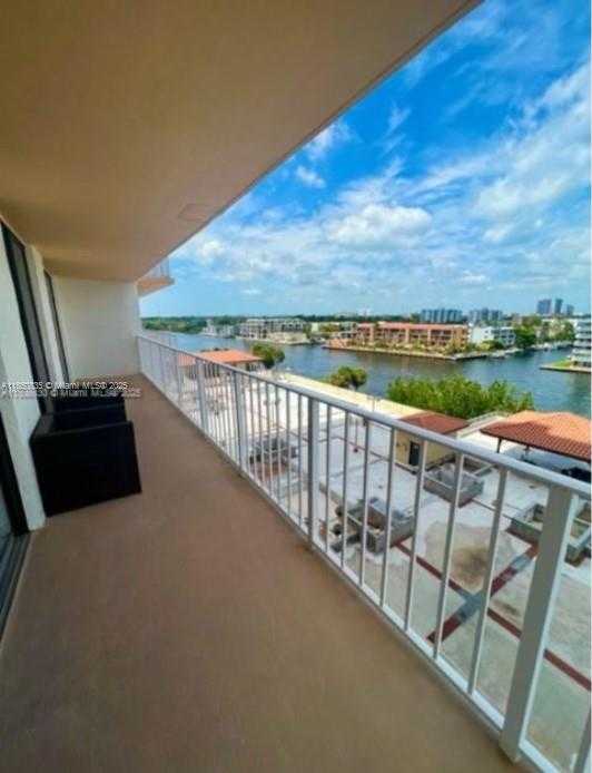 Small Image of 290 174TH ST #702, Sunny Isles Beach Number 8