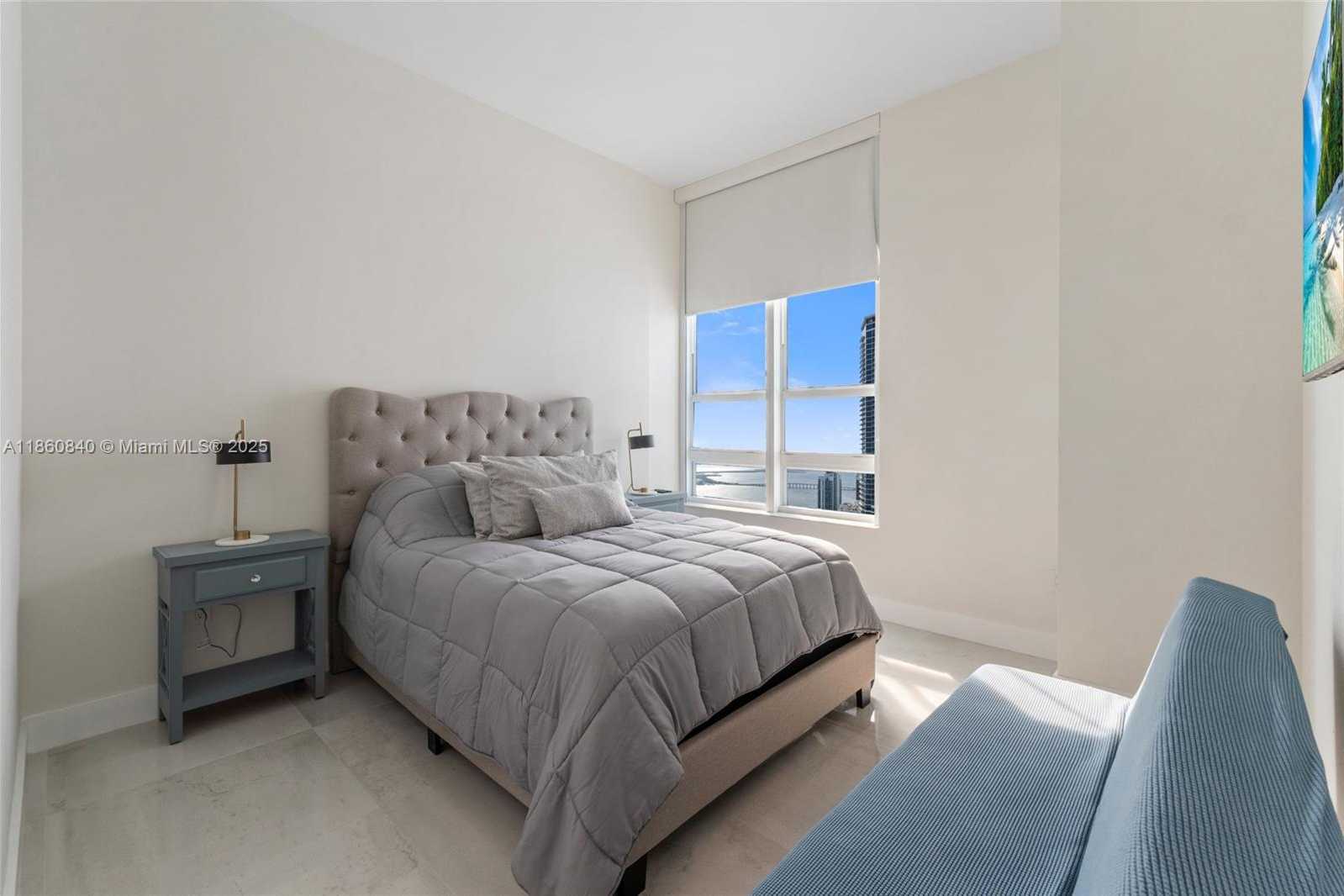 Small Image of 950 BRICKELL BAY DR #5507, Miami Number 11