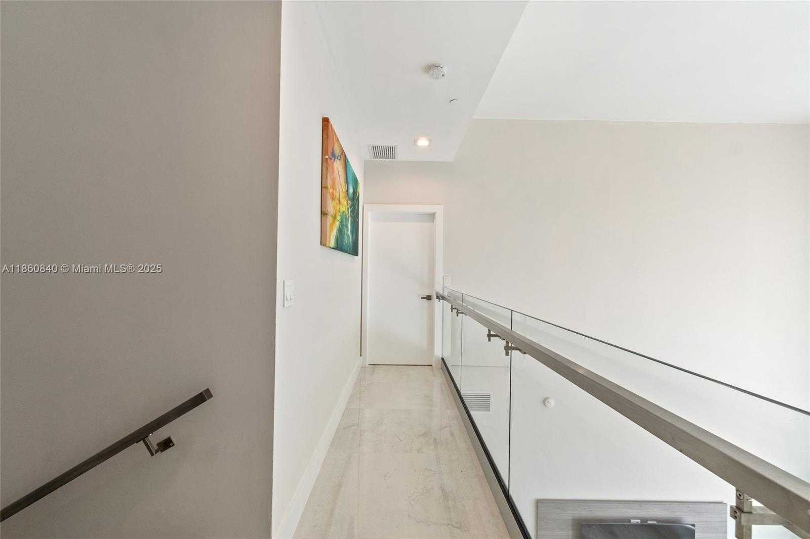 Small Image of 950 BRICKELL BAY DR #5507, Miami Number 19
