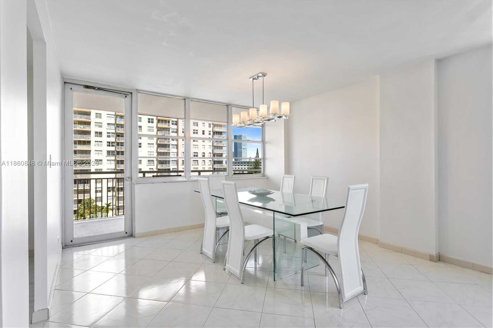Small Image of 250 174TH ST #605, Sunny Isles Beach Number 4