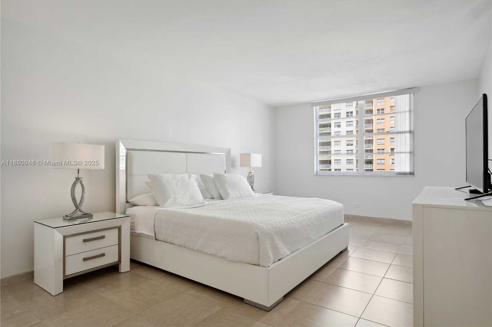 Small Image of 250 174TH ST #605, Sunny Isles Beach Number 8